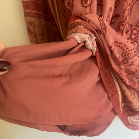 Aritzia Wilfred woman’s Solene Paisley tunic dress - Picture 9 of 16